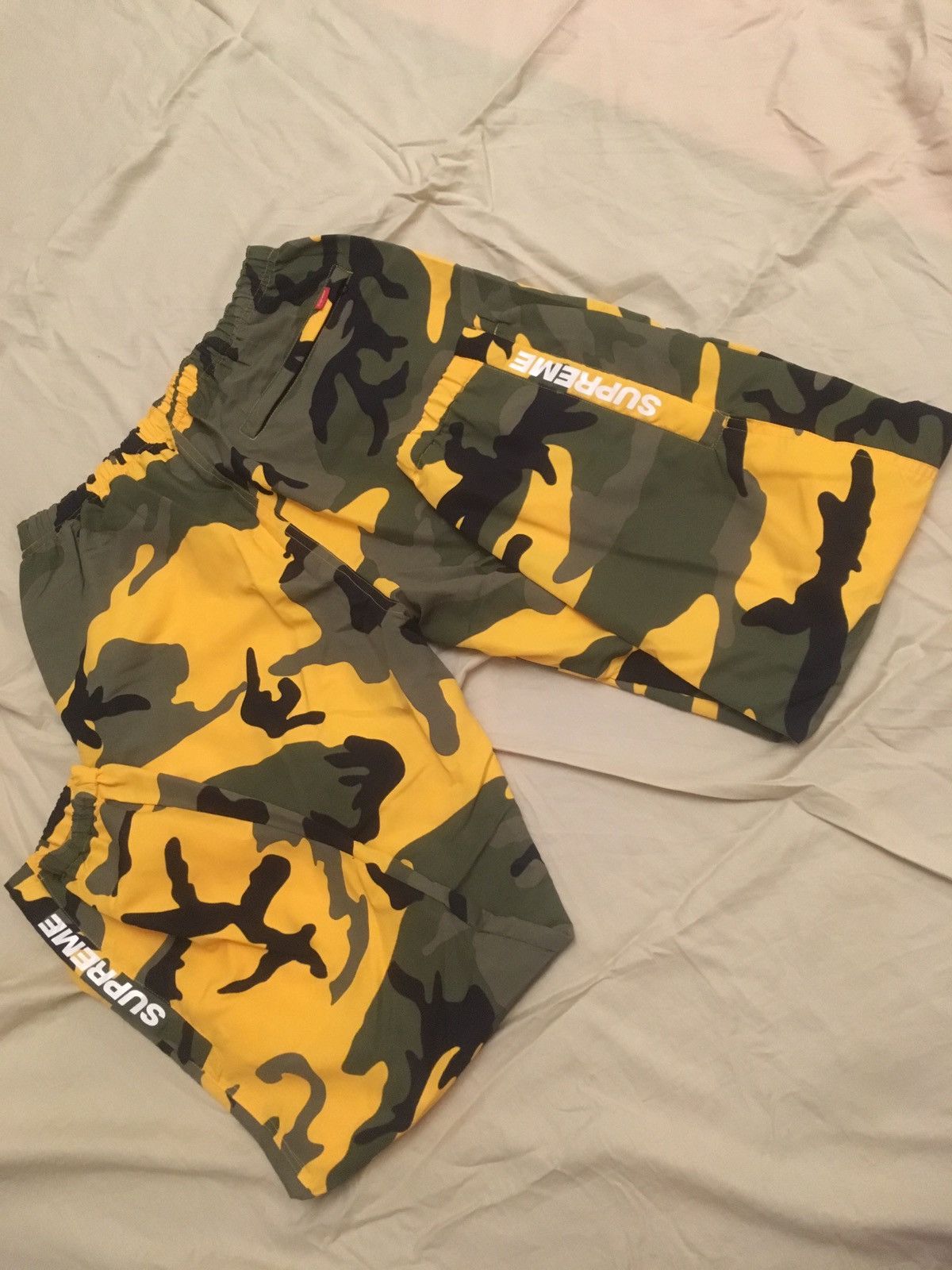 Supreme Reflective Camo Warm Up Pant Size US 30 / EU 46 - 4 Thumbnail
