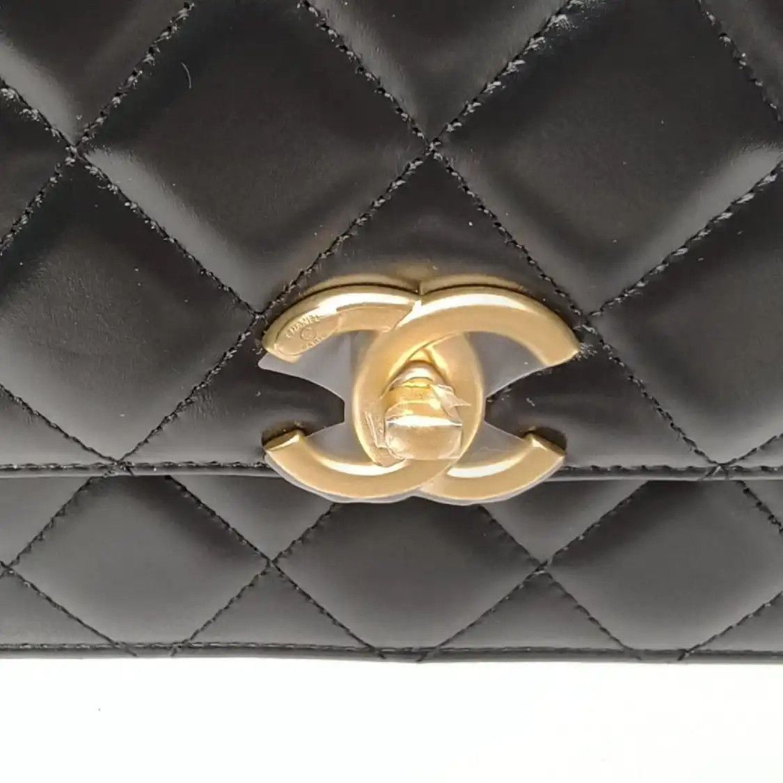 Chanel CHANEL CLASSIC FLAP black cowhide leather crossbody bag gold hardware Size ONE SIZE - 7 Thumbnail
