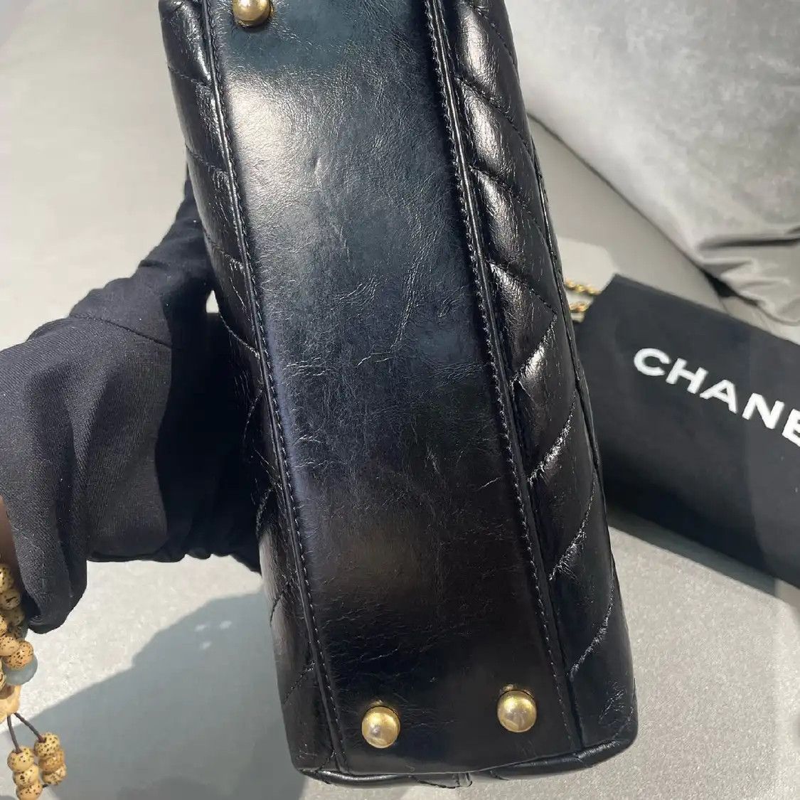 Chanel CHANEL COCO HANDLE Small black cowhide leather quilted Vshoulder bag gold hardwa Size ONE SIZE - 6 Thumbnail