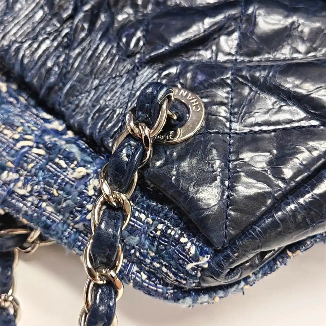 Chanel CHANEL tote bag navy blue cowhide leather quilted shoulder bag handbag silver ha Size ONE SIZE - 21 Thumbnail