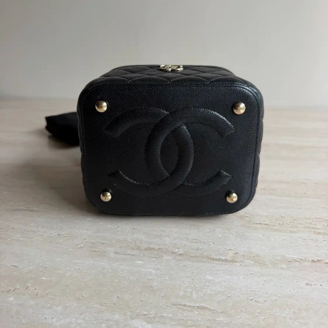 Chanel CHANEL box bag black cowhide leather quilted vanity case shoulder bag silver har Size ONE SIZE - 6 Thumbnail