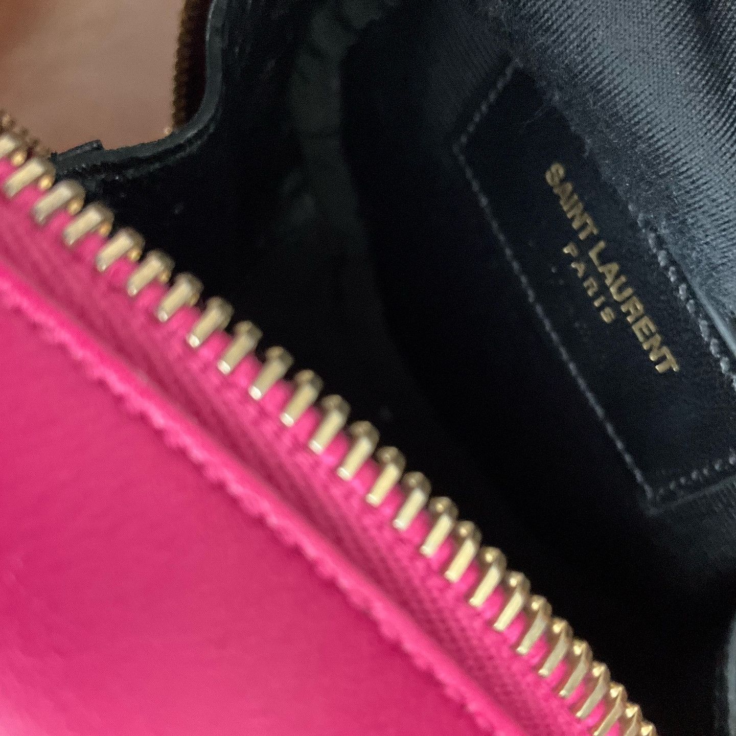 Saint Laurent Paris Saint Laurent Pink Chevron Round Camera Bag Size ONE SIZE - 4 Thumbnail