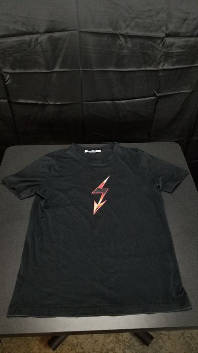 Givenchy mad love outlet tour t shirt