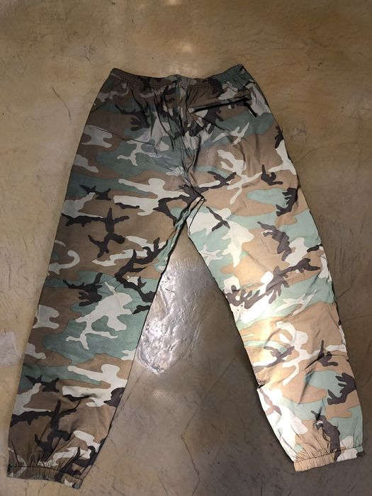 予約特典 Supreme Reflective Camo Warm Up Pant - パンツ