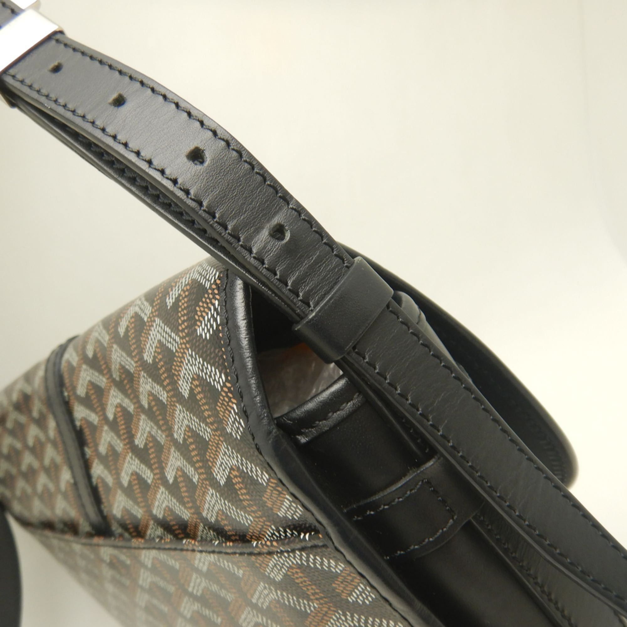 Goyard GOYARD Belvedere MM BELVE3MMLTY01CG01P Shoulder Bag, Goyardine Canvas, Black, Women's, 254158 Size ONE SIZE - 11 Thumbnail