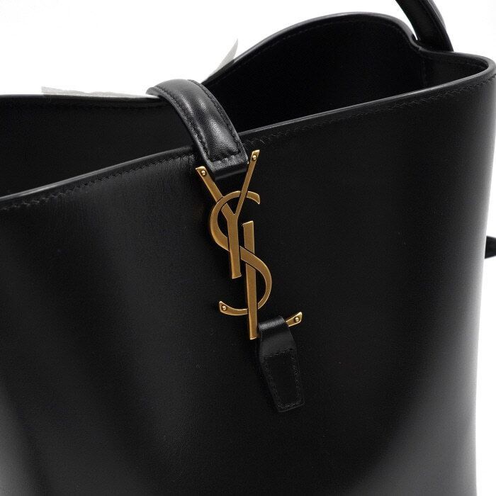 Yves Saint Laurent Small Shiny Leather Shoulder Bag and Crossbody Bag Size ONE SIZE - 9 Thumbnail