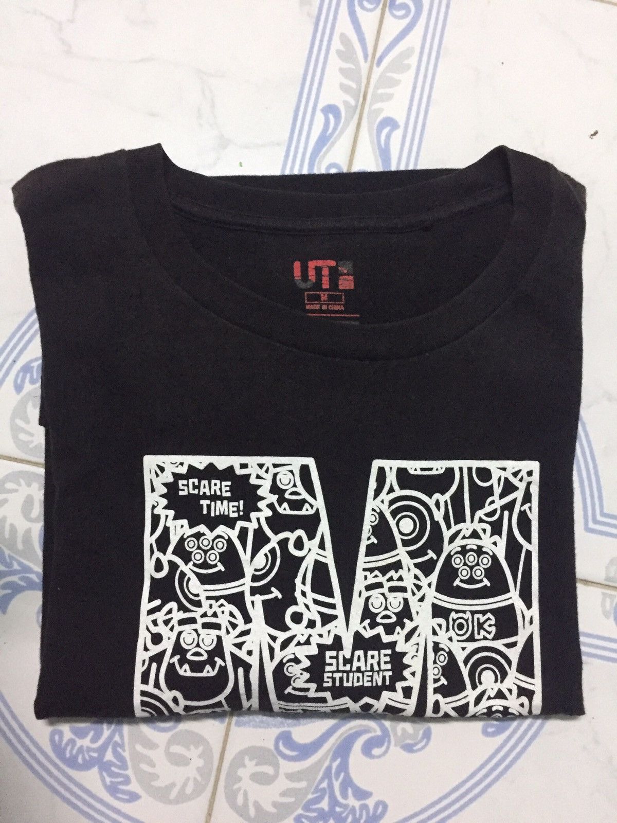 Disney × Uniqlo UT Uniqlo x Disney@Pixar Tshirt (MU) Size US M / EU 48-50 / 2 - 10 Thumbnail