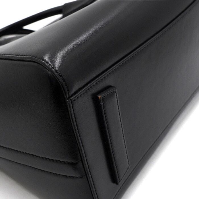 Givenchy ANTIGONA Medium Tote Bag and Shoulder Bag Black Size ONE SIZE - 7 Thumbnail