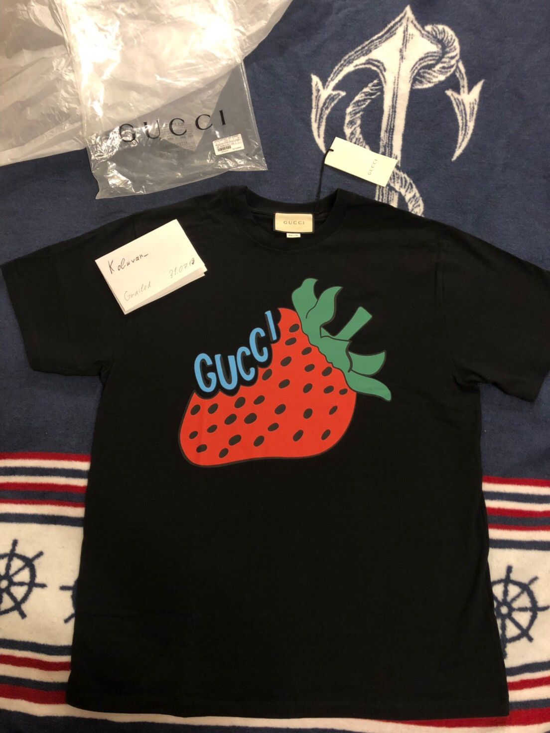 Gucci Gucci ''Strawberry'' t-shirt | Grailed