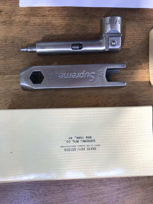 Supreme skate best sale tool pipe