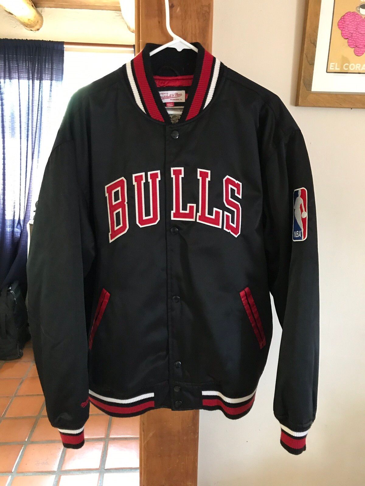 Mitchell & Ness Vintage Satin Chicago Bulls Varsity Jacket - Mitchell & Ness Size US XL / EU 56 / 4 - 1 Preview
