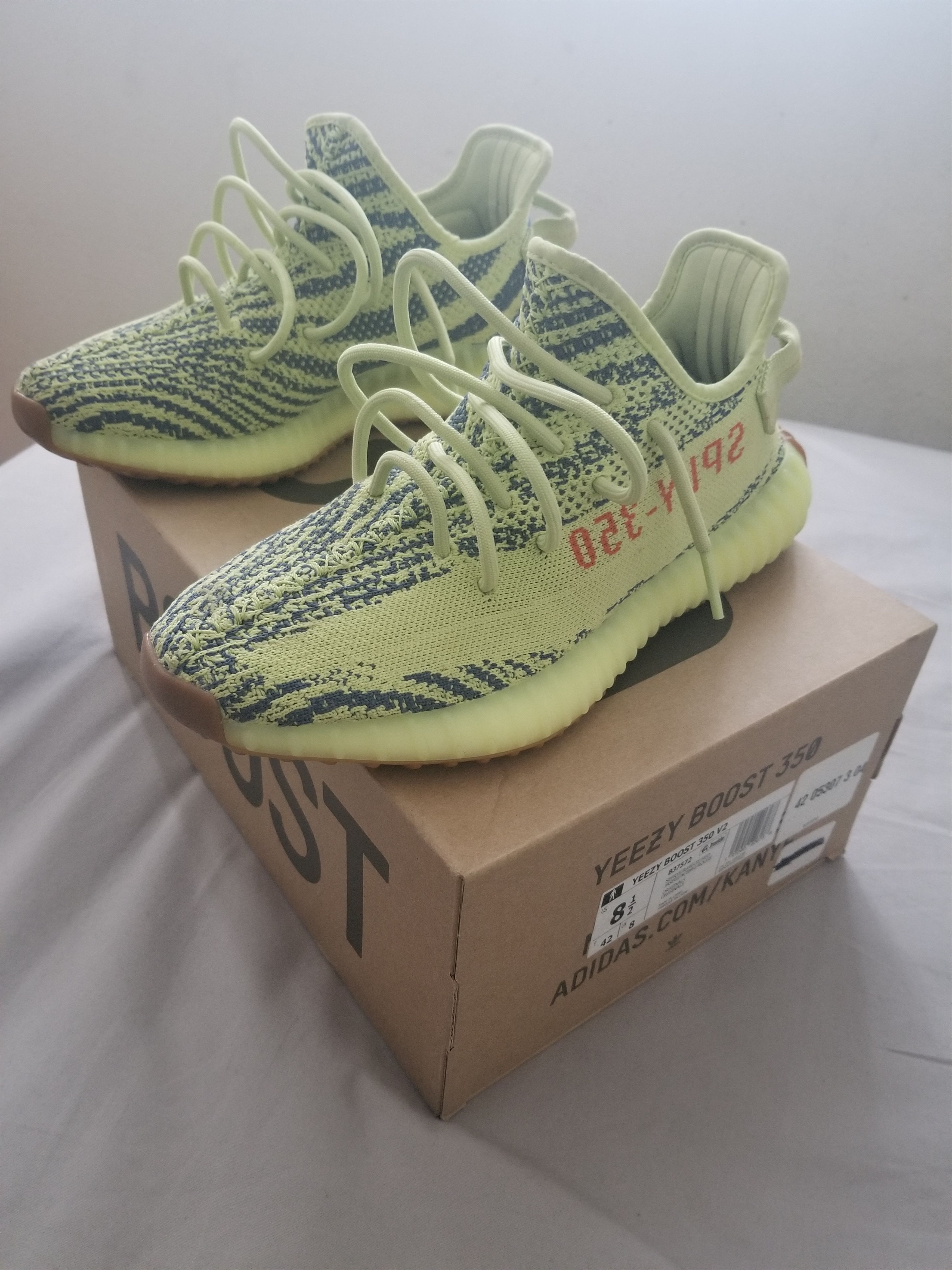 Adidas Yeezy V2 Semi Frozens Size US 8.5 / EU 41-42 - 7 Thumbnail