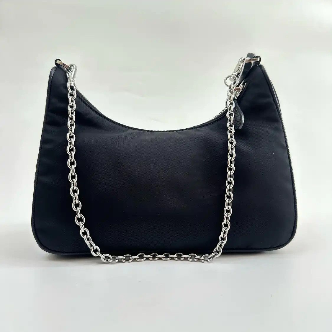 Prada PRADA Re-Edition 2005 black nylon logo crossbody bag silver hardware Size ONE SIZE - 4 Thumbnail