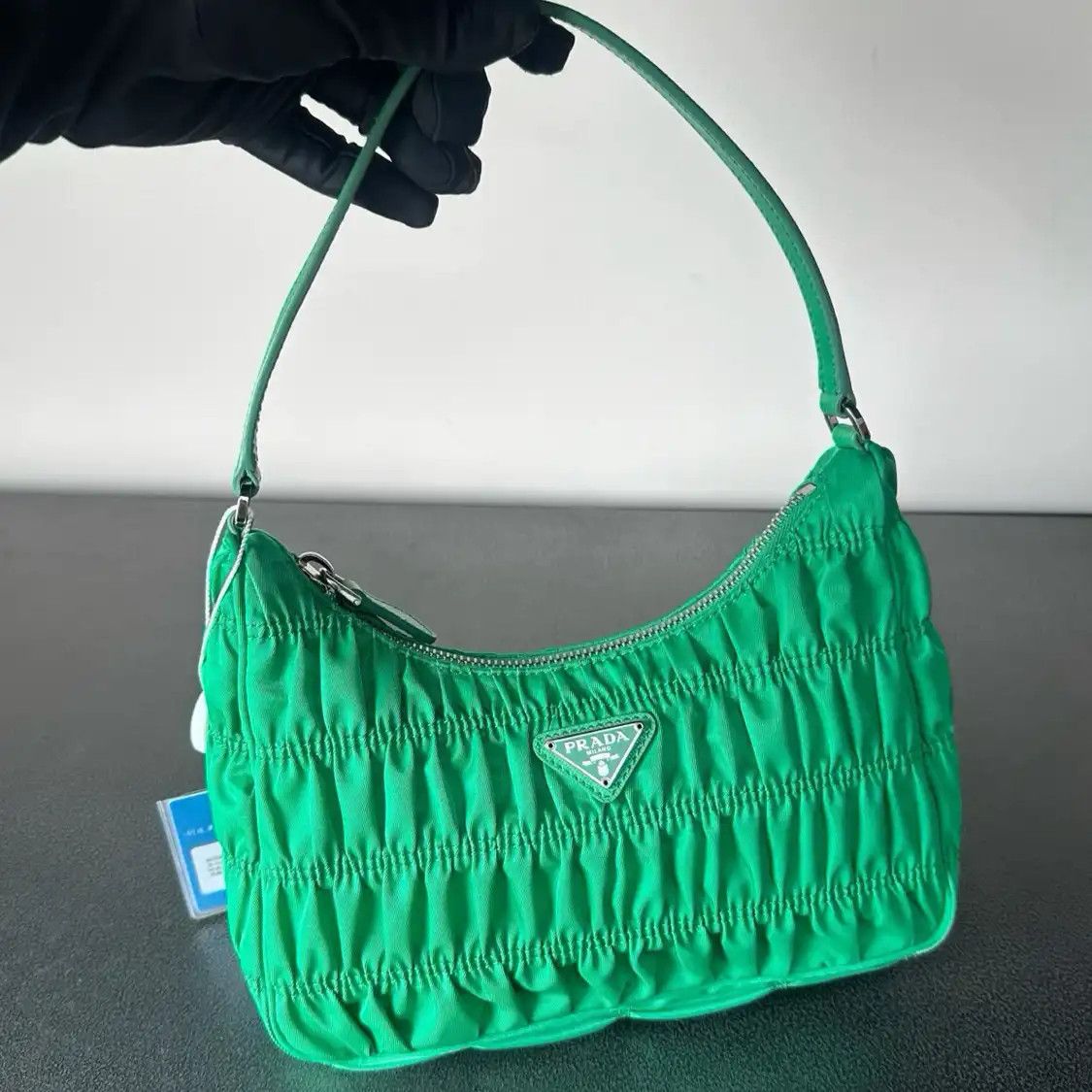 Prada PRADA Re-Edition 2005 mini green nylon logo quilted shoulder bag hardware Size ONE SIZE - 9 Thumbnail