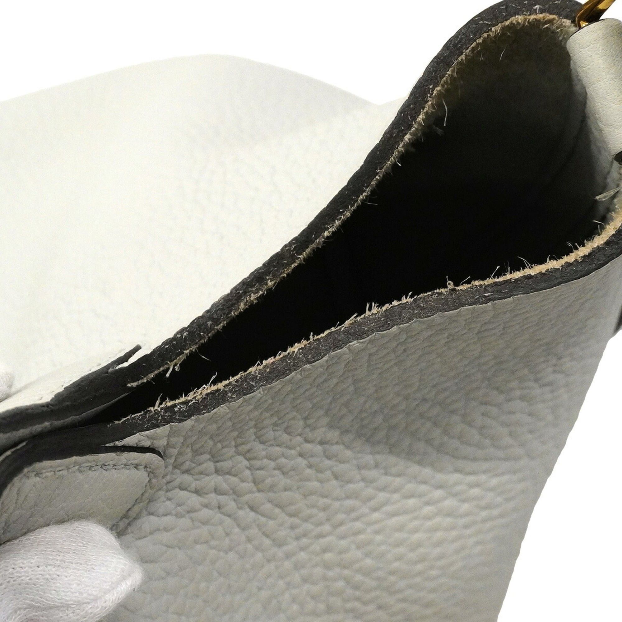 Hermes Hermes Picotin Lock MM handbag, Taurillon Clemence leather, pale blue, B stamp, women's. Size ONE SIZE - 7 Thumbnail