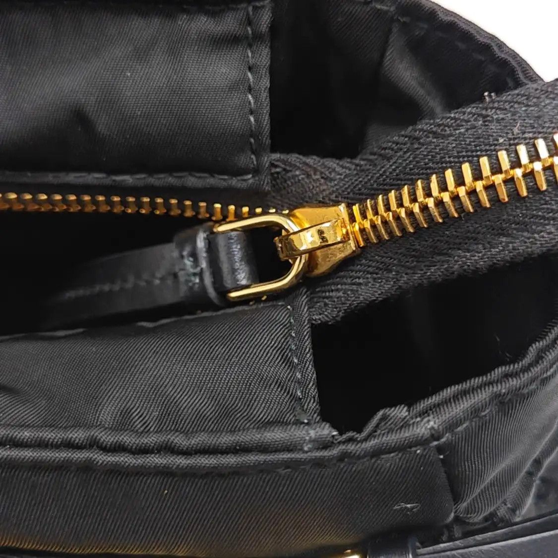 Prada PRADA Explore Medium black nylon logo shoulder bag handbag crossbody bag gold ha Size ONE SIZE - 10 Thumbnail