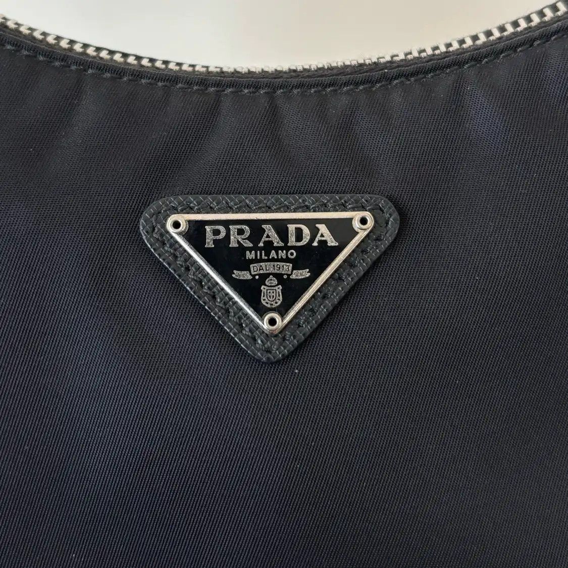 Prada PRADA Re-Edition 2005 mini black nylon logo crossbody bag silver hardware Size ONE SIZE - 8 Thumbnail