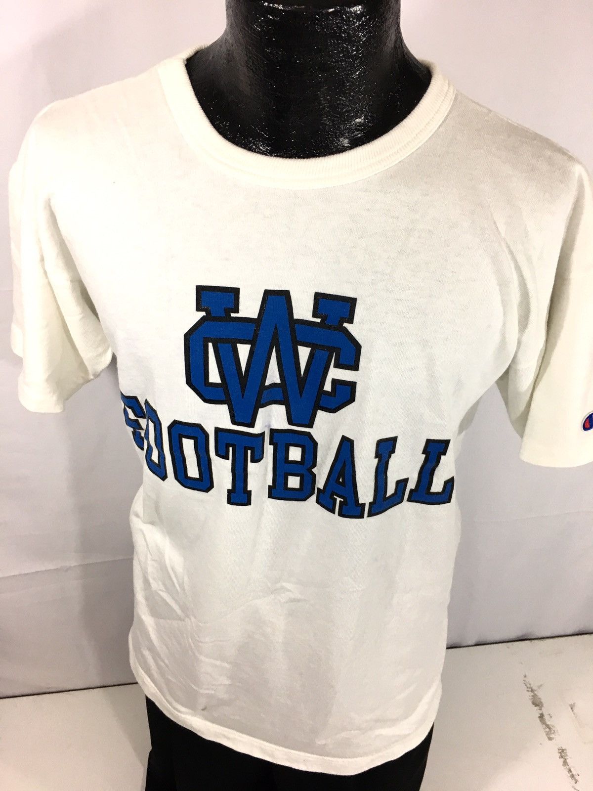 Champion Vtg Champion USA White Blue WC Football T Shirt XL Size US XL / EU 56 / 4 - 5 Thumbnail