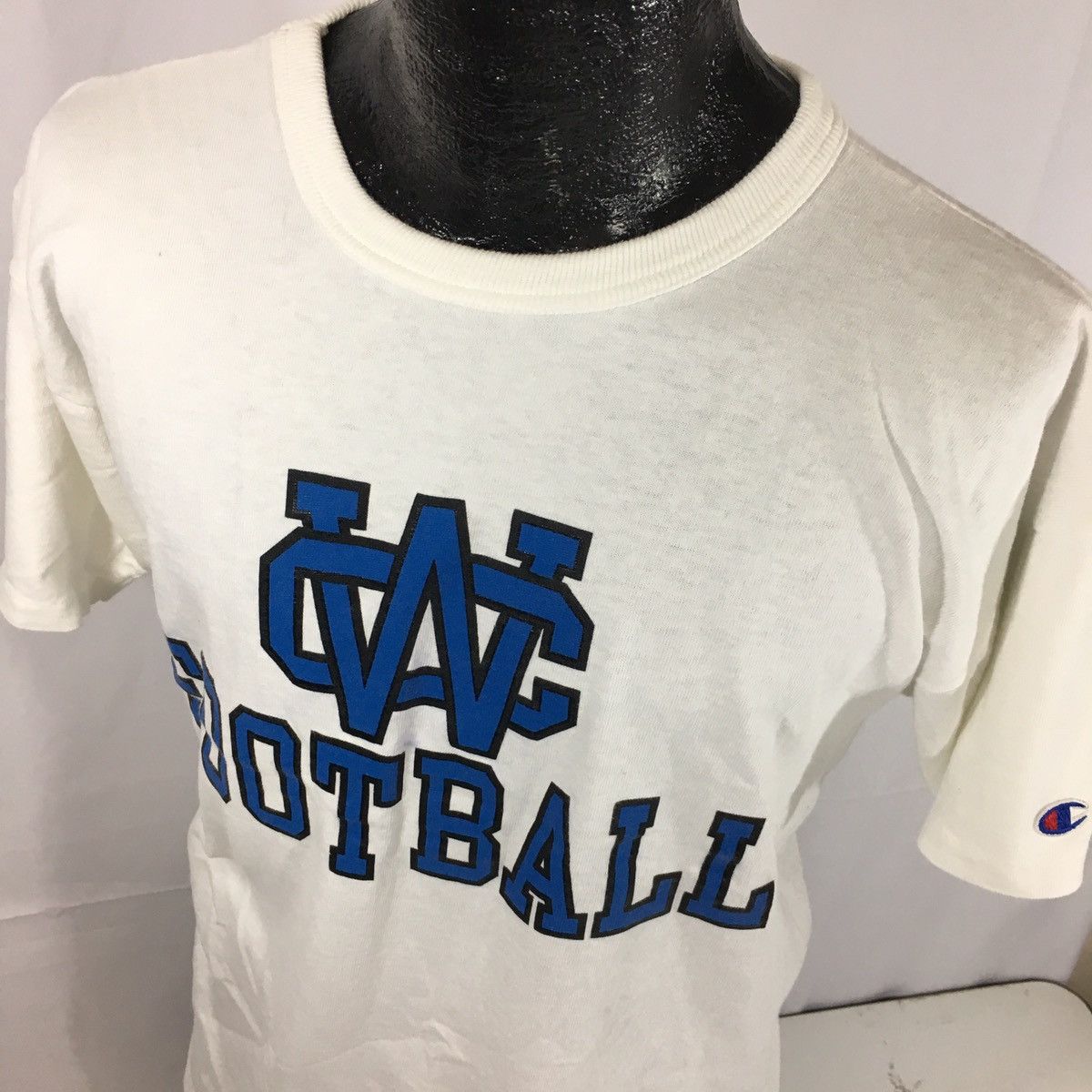 Champion Vtg Champion USA White Blue WC Football T Shirt XL Size US XL / EU 56 / 4 - 2 Thumbnail