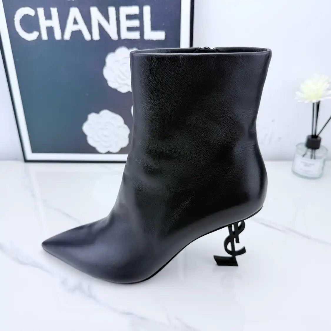 Saint Laurent Paris Saint Laurent Paris YSL black leather Women's ankle boots 38 Size US 8 / IT 38 - 6 Thumbnail