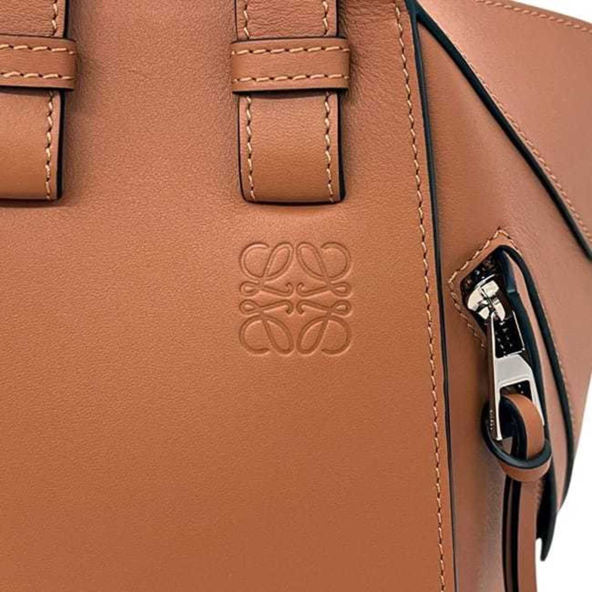 Loewe Loewe 2-way bag, Hammock compact shoulder Anagram, A538H13X10, LOEWE smooth leather, tan, BRONCEAD brown, women's. Size ONE SIZE - 7 Thumbnail