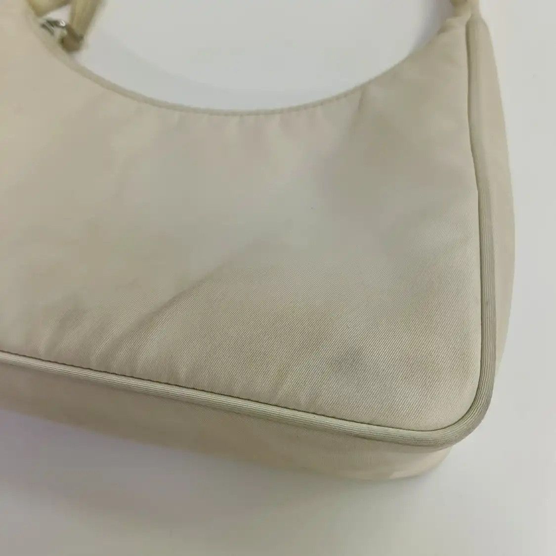 Prada PRADA Re-Edition white fabric logo handbag shoulder bag crossbody bag silver har Size ONE SIZE - 13 Thumbnail