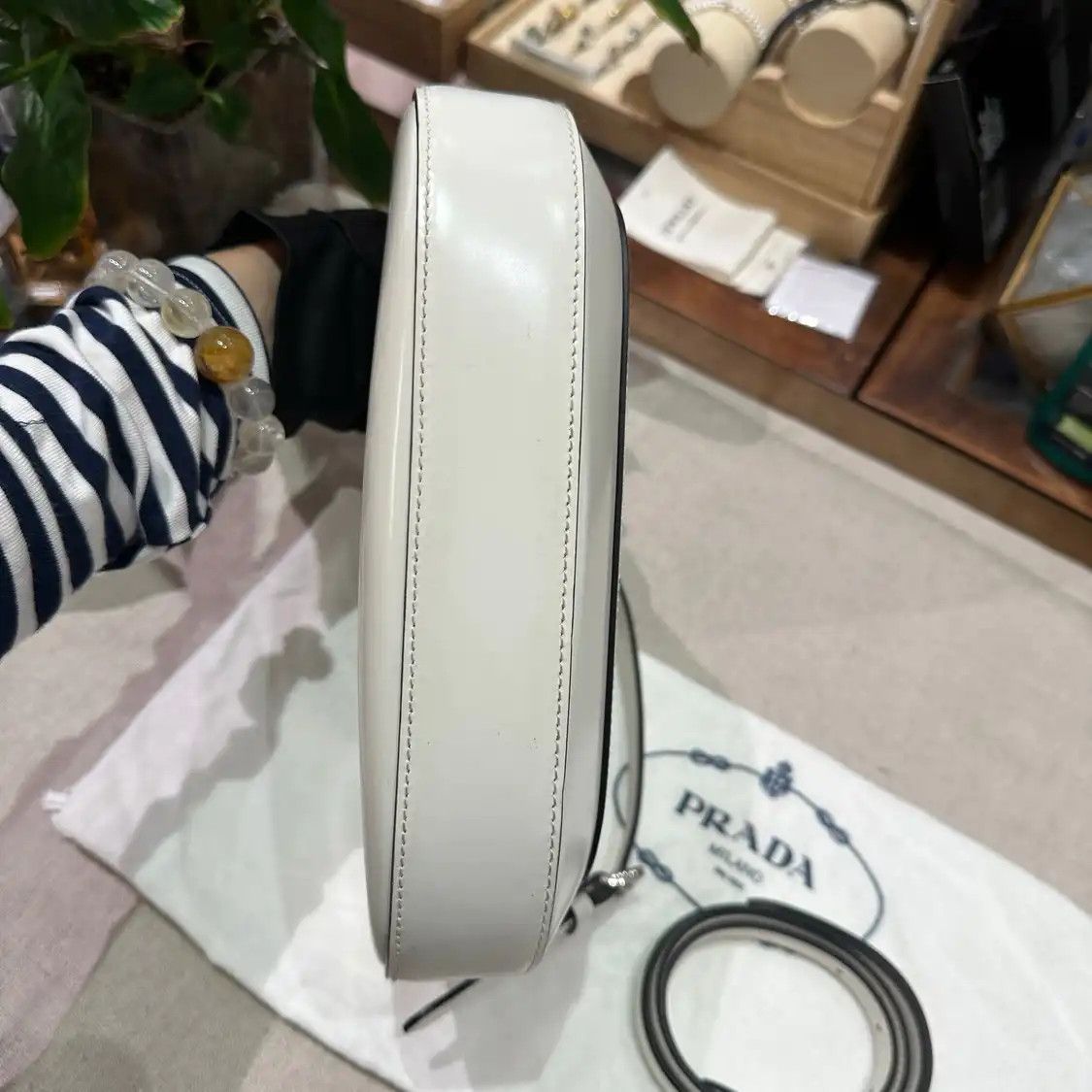 Prada PRADA Cleo mini white cowhide leather logo shoulder bag silver hardware Size ONE SIZE - 7 Thumbnail