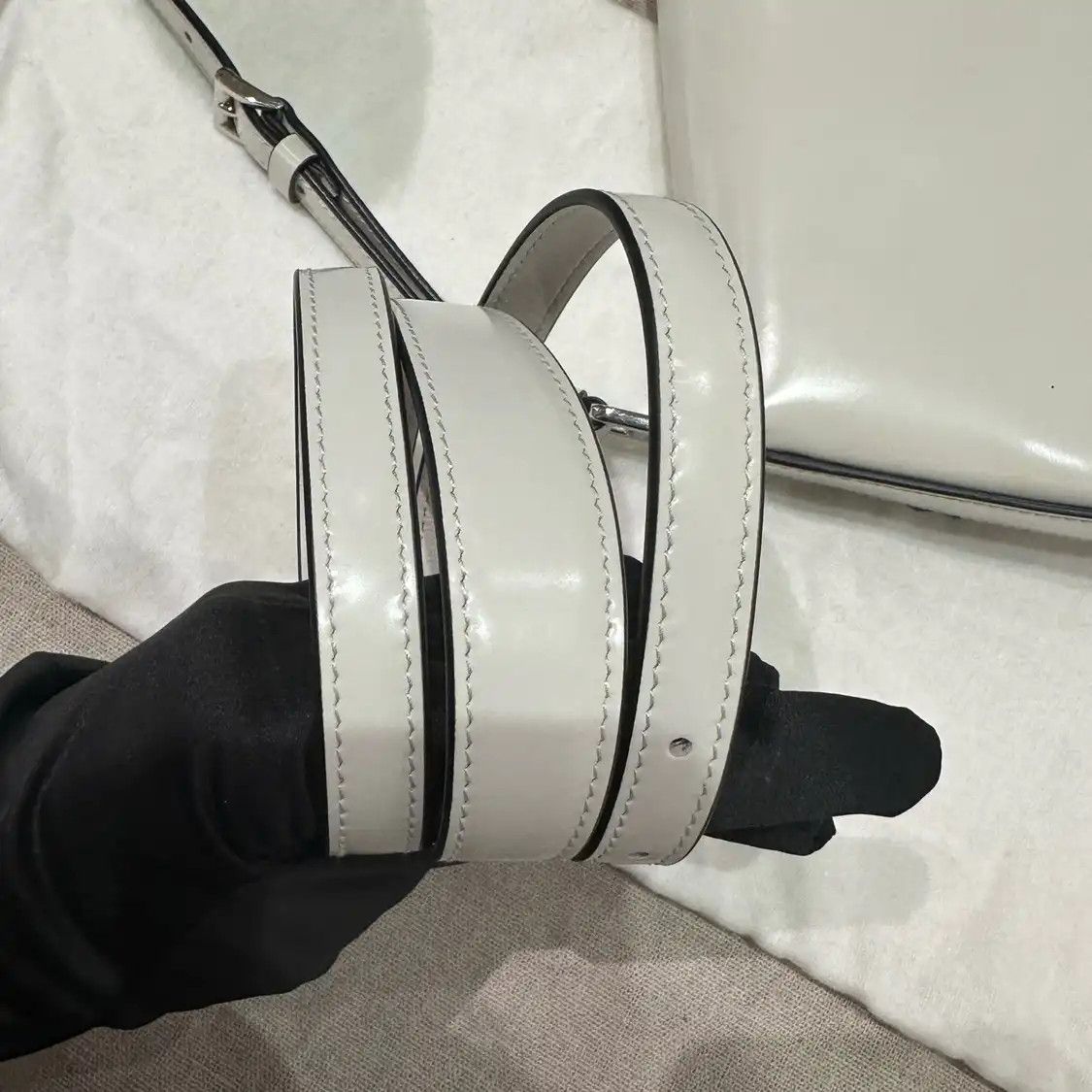 Prada PRADA Cleo mini white cowhide leather logo shoulder bag silver hardware Size ONE SIZE - 9 Thumbnail