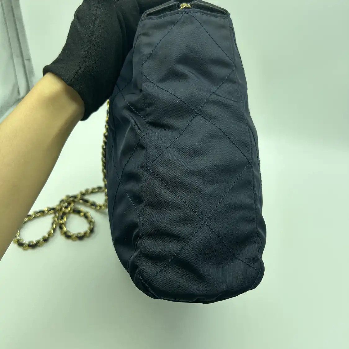Prada PRADA Re-Edition 1995 Chane dark blue nylon logo quilted parachute bag shoulder Size ONE SIZE - 6 Thumbnail