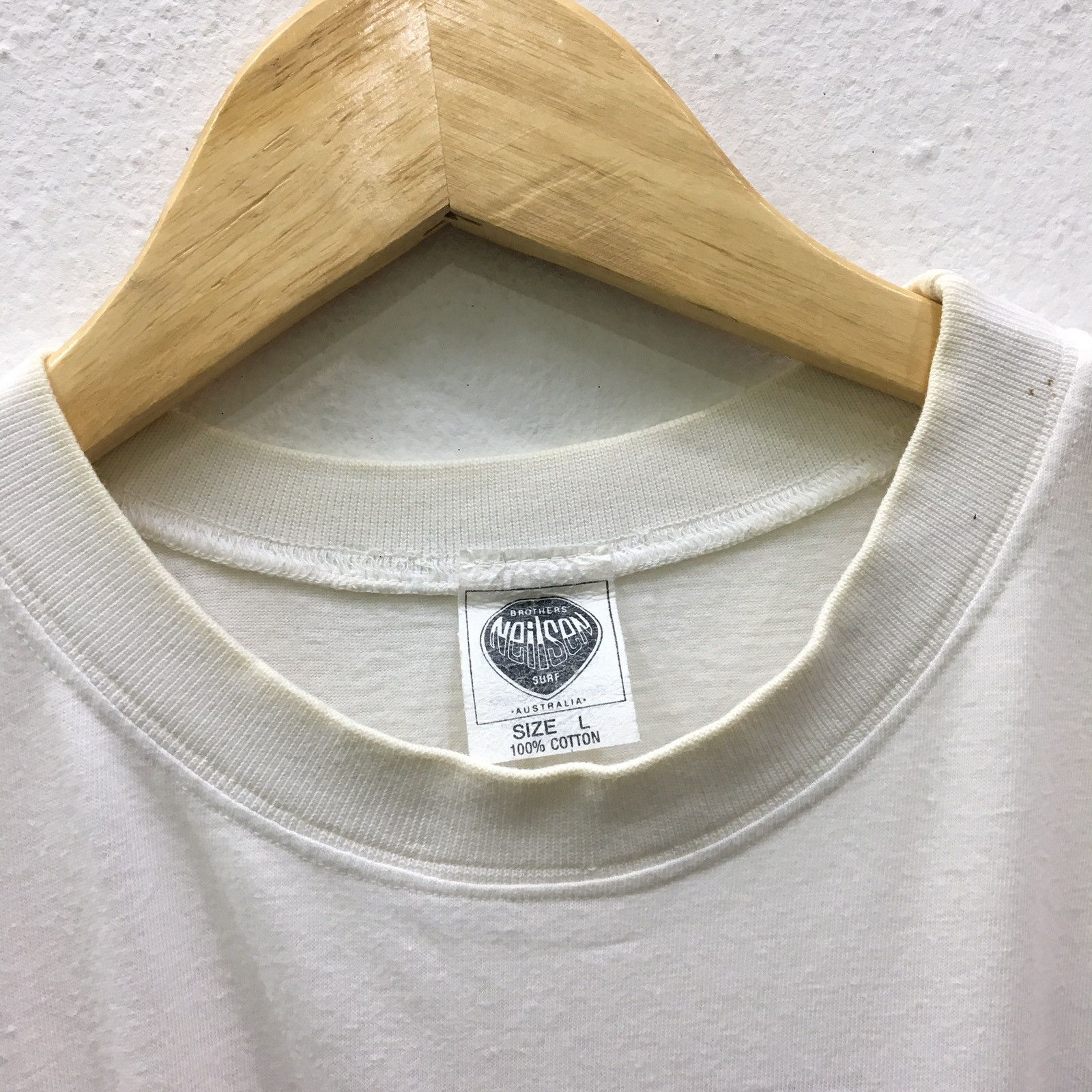 Vintage Vintage Brothers Neilsen surf Australia T-shirt Size US L / EU 52-54 / 3 - 3 Thumbnail