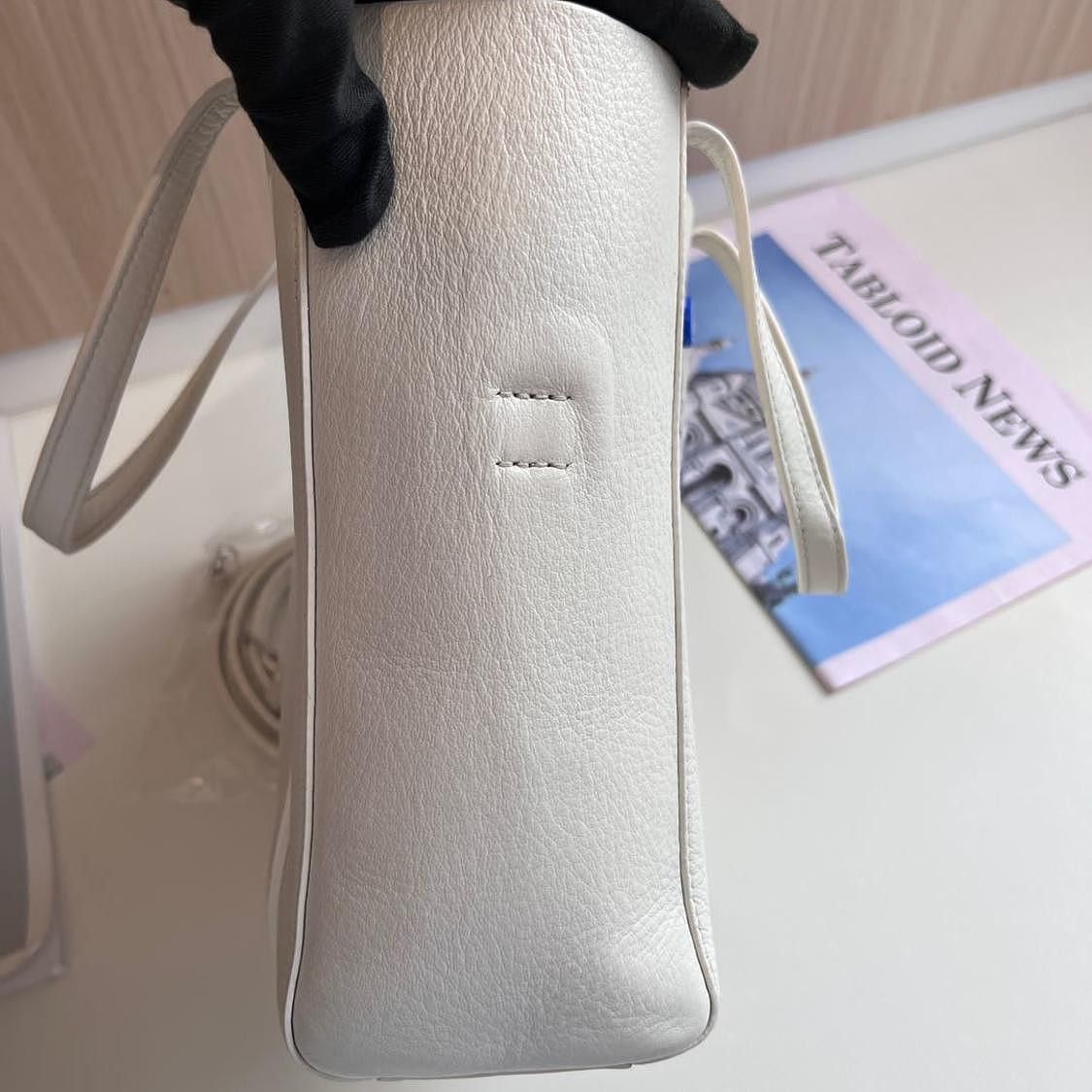 Balenciaga Balenciaga Everyday Logo Leather Tote Bag Size ONE SIZE - 4 Thumbnail