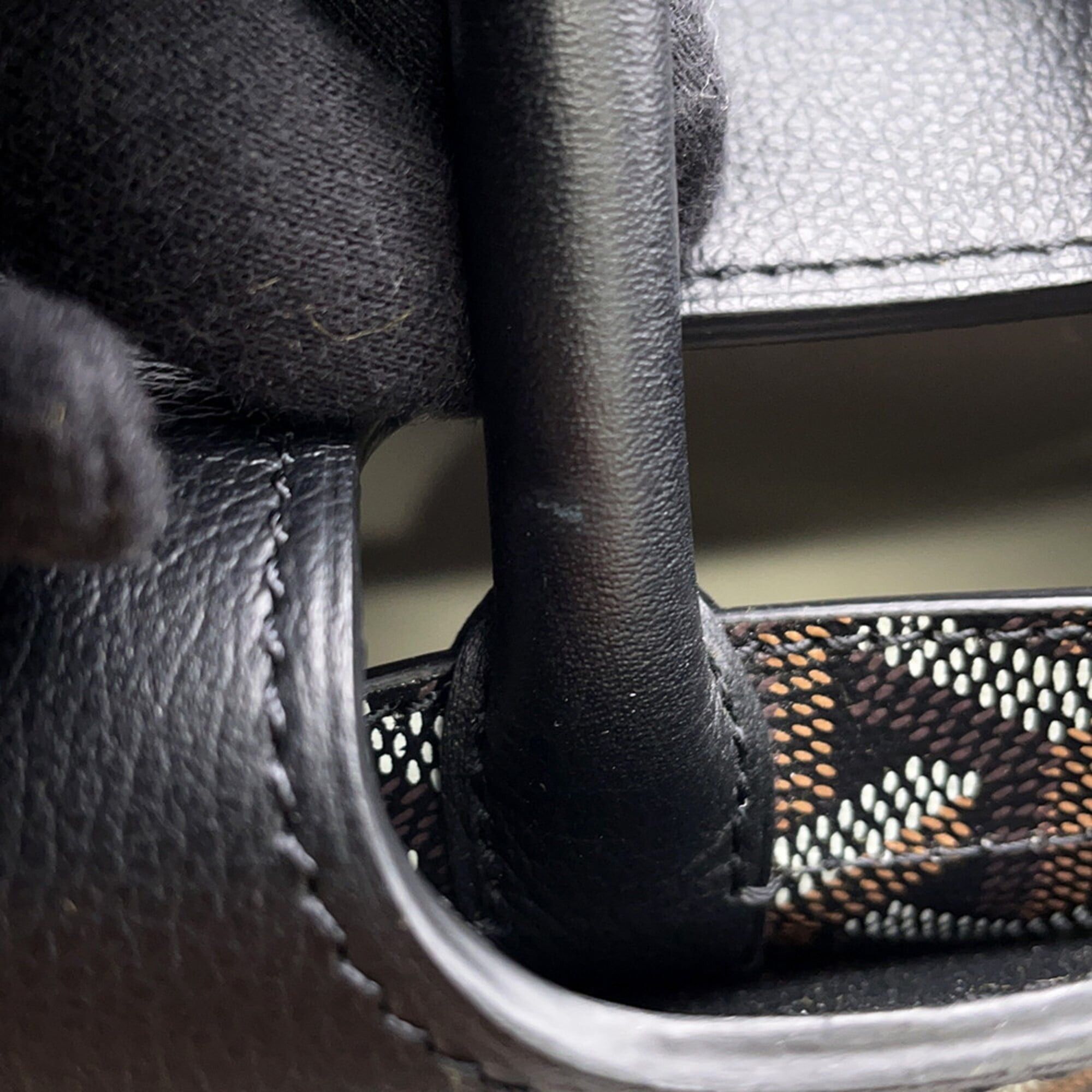 Goyard Goyard Saigon Leather Handbag SAIGOCMMLTY01CL01P GOYARD Black Size ONE SIZE - 10 Thumbnail