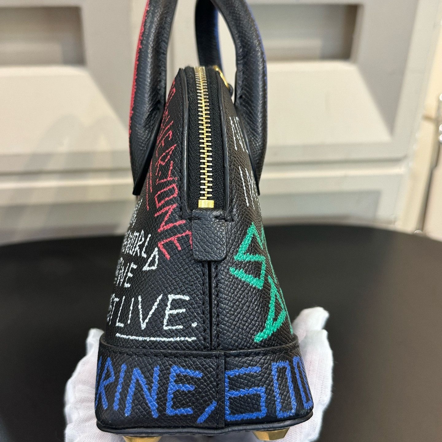 Balenciaga Balenciaga Graffiti Ville Handle Bag Black Size ONE SIZE - 4 Thumbnail