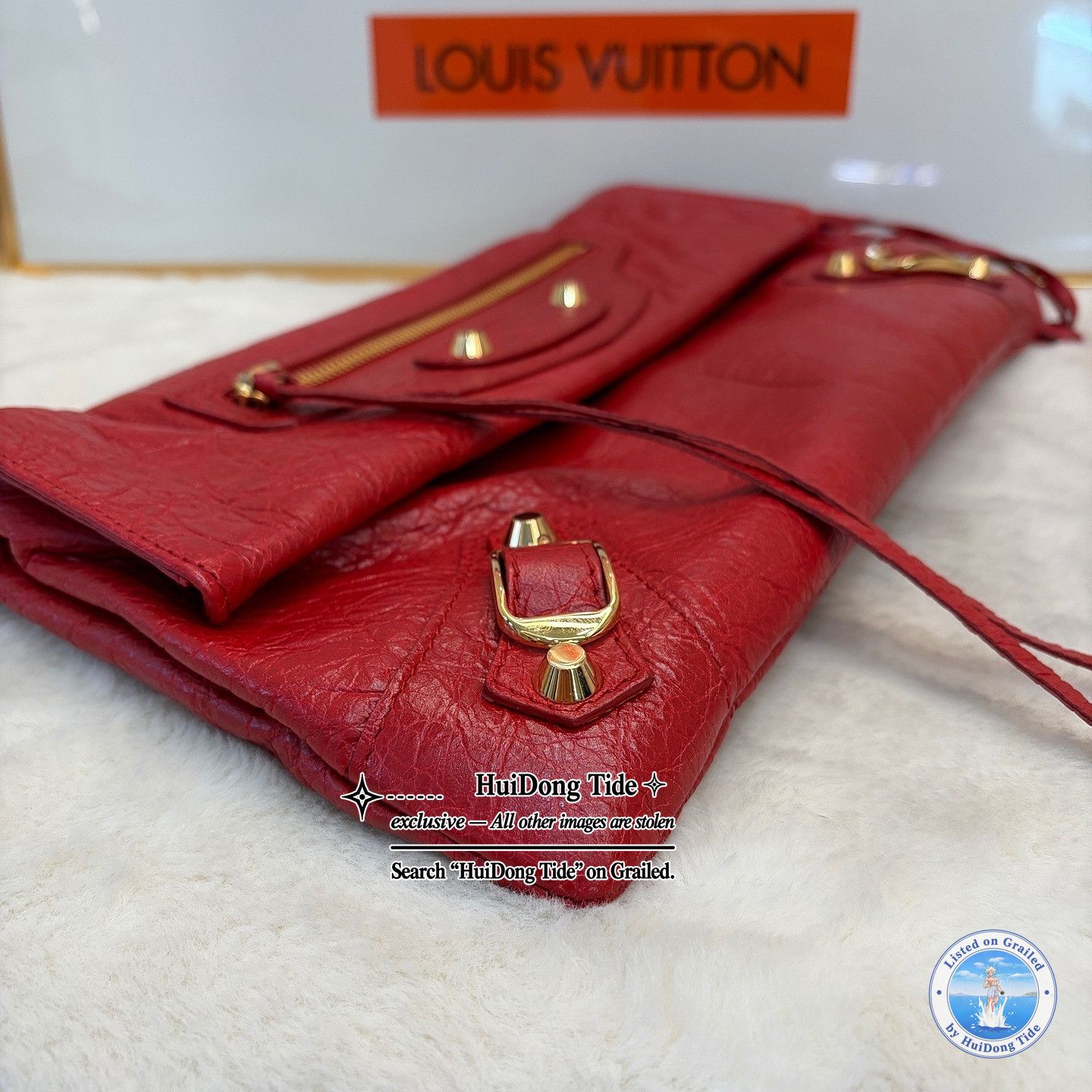 Balenciaga Balenciaga Red Leather Classic Envelope Shoulder Bag Size ONE SIZE - 7 Thumbnail