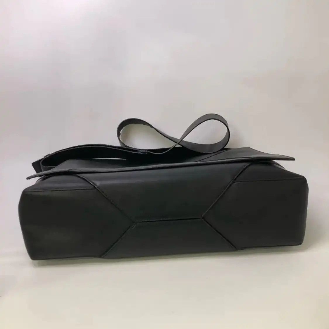 Bottega Veneta BOTTEGA VENETA black cowhide leather shoulder bag Size ONE SIZE - 7 Thumbnail