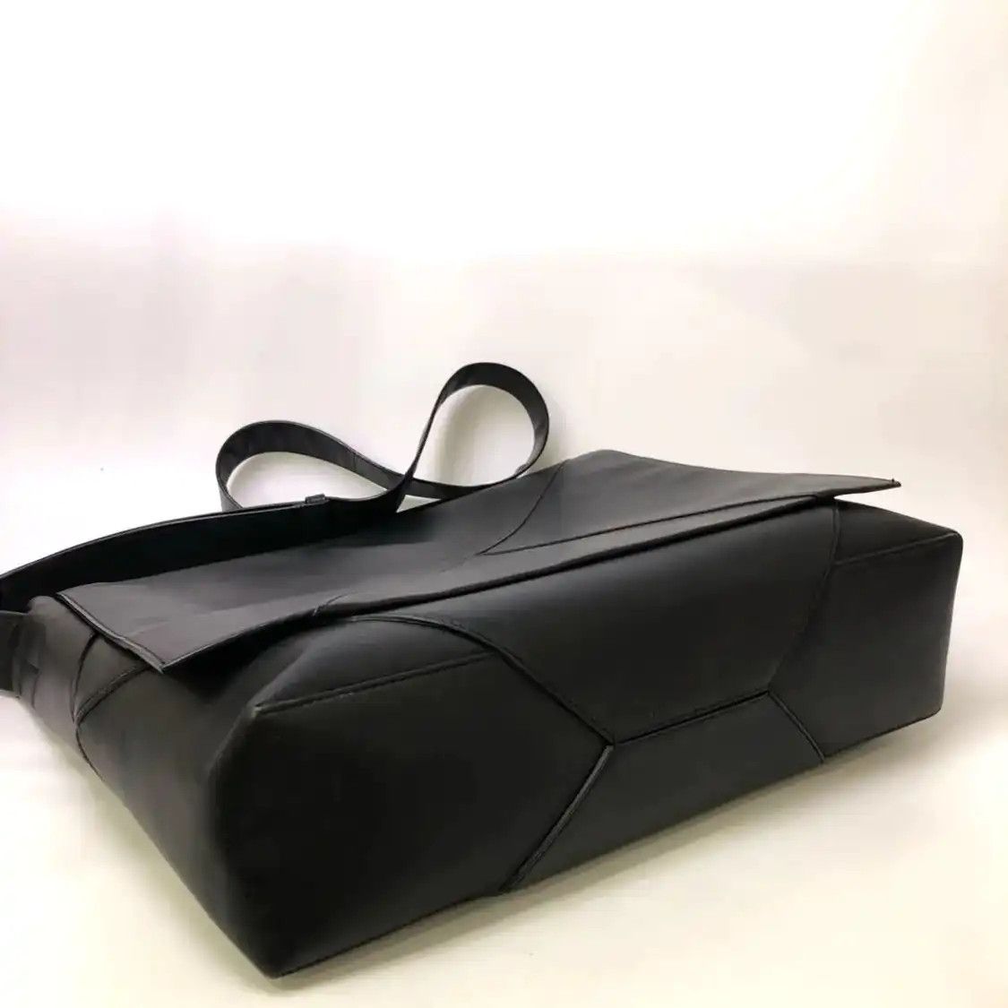 Bottega Veneta BOTTEGA VENETA black cowhide leather shoulder bag Size ONE SIZE - 2 Thumbnail