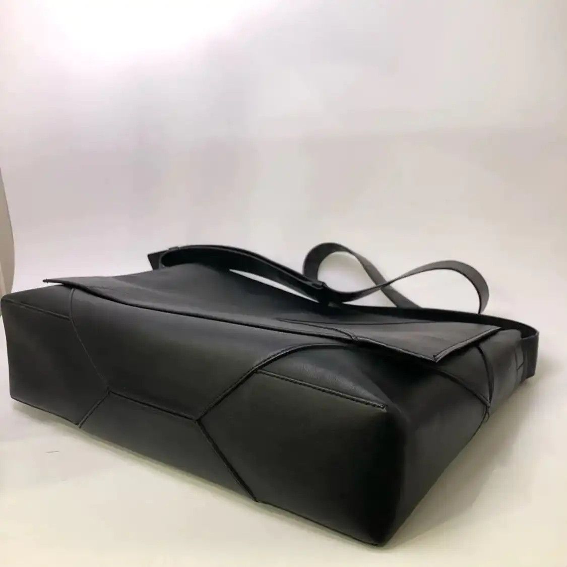 Bottega Veneta BOTTEGA VENETA black cowhide leather shoulder bag Size ONE SIZE - 8 Thumbnail