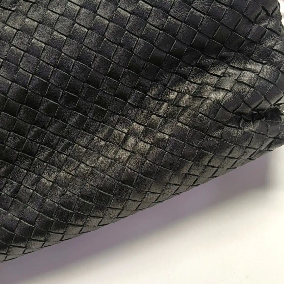 Bottega Veneta BOTTEGA VENETA Olimpia Large black sheepskin woven shoulder bag gold hardware Size ONE SIZE - 15 Thumbnail