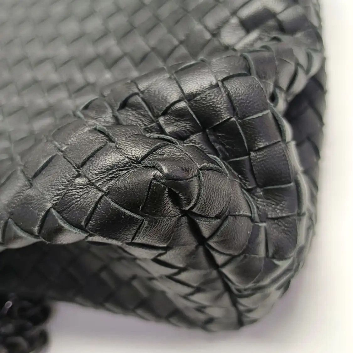 Bottega Veneta BOTTEGA VENETA Olimpia Large black sheepskin woven shoulder bag gold hardware Size ONE SIZE - 16 Thumbnail