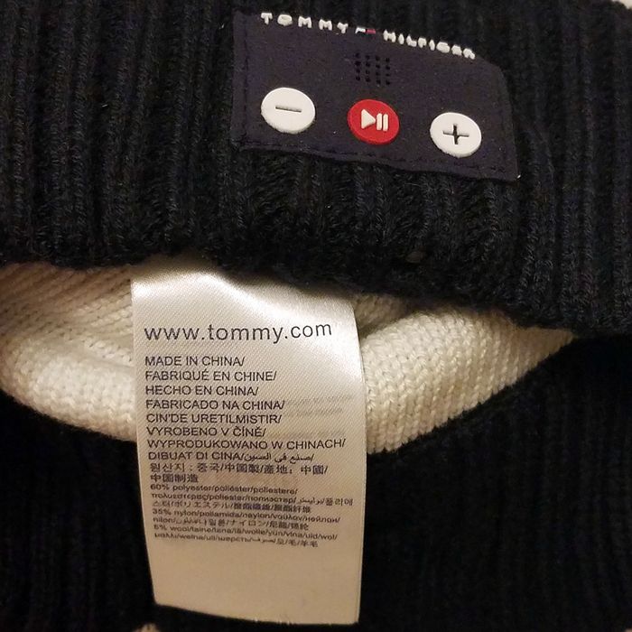 Tommy hilfiger bluetooth store beanie