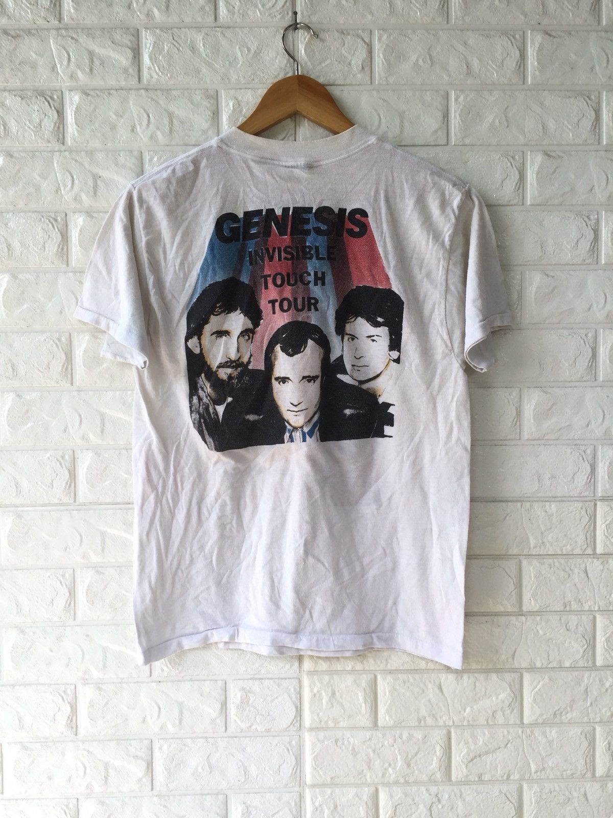 Band Tees × Vintage VINTAGE GENESIS INVISIBLE TOUCH TOUR TSHIRT Size US L / EU 52-54 / 3 - 2 Thumbnail