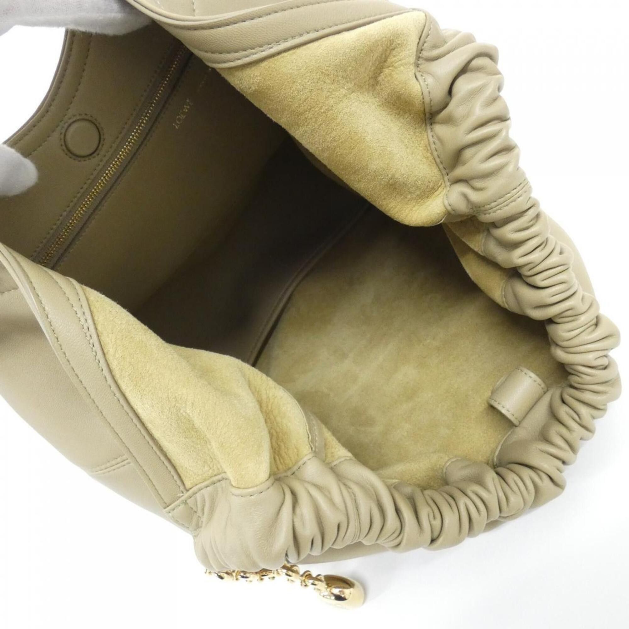 Loewe Loewe Squeeze Medium A914Q37X01 Handbag Size ONE SIZE - 7 Thumbnail