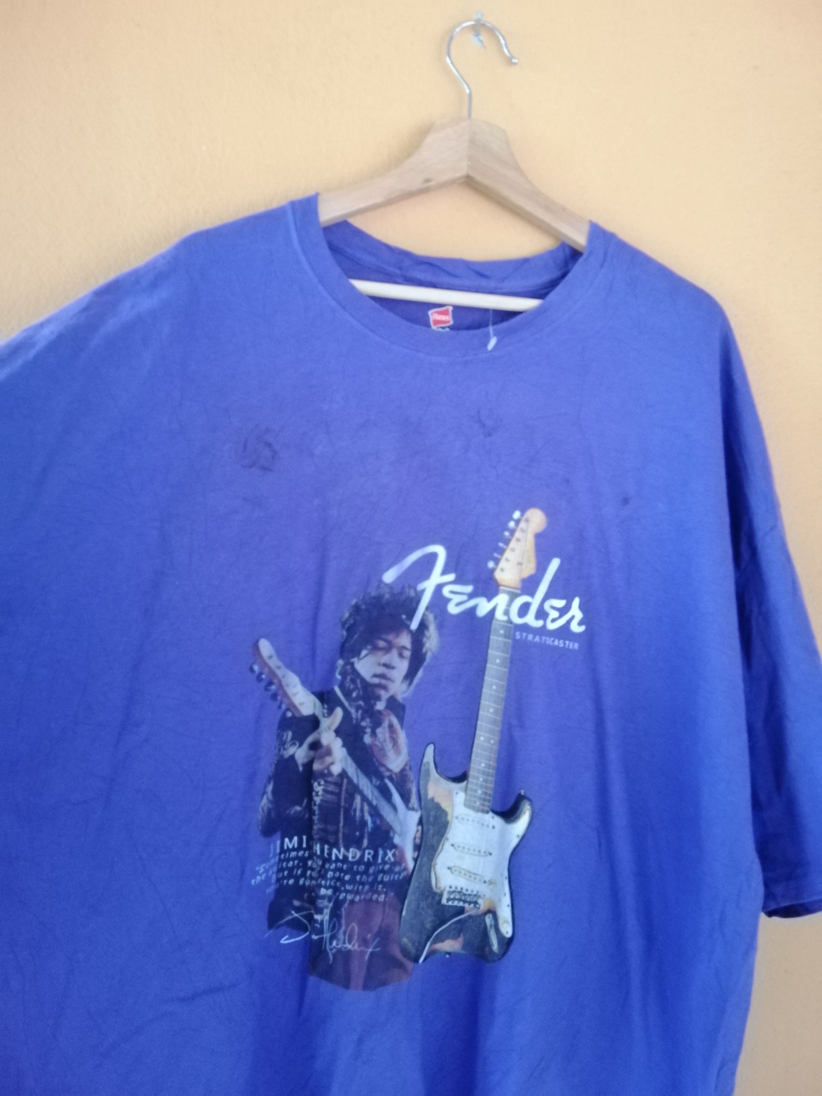 Jimi Hendrix Vintage Jimi Hendrix Fender Stratocaster Big Size XLTShirt Size US XL / EU 56 / 4 - 5 Thumbnail
