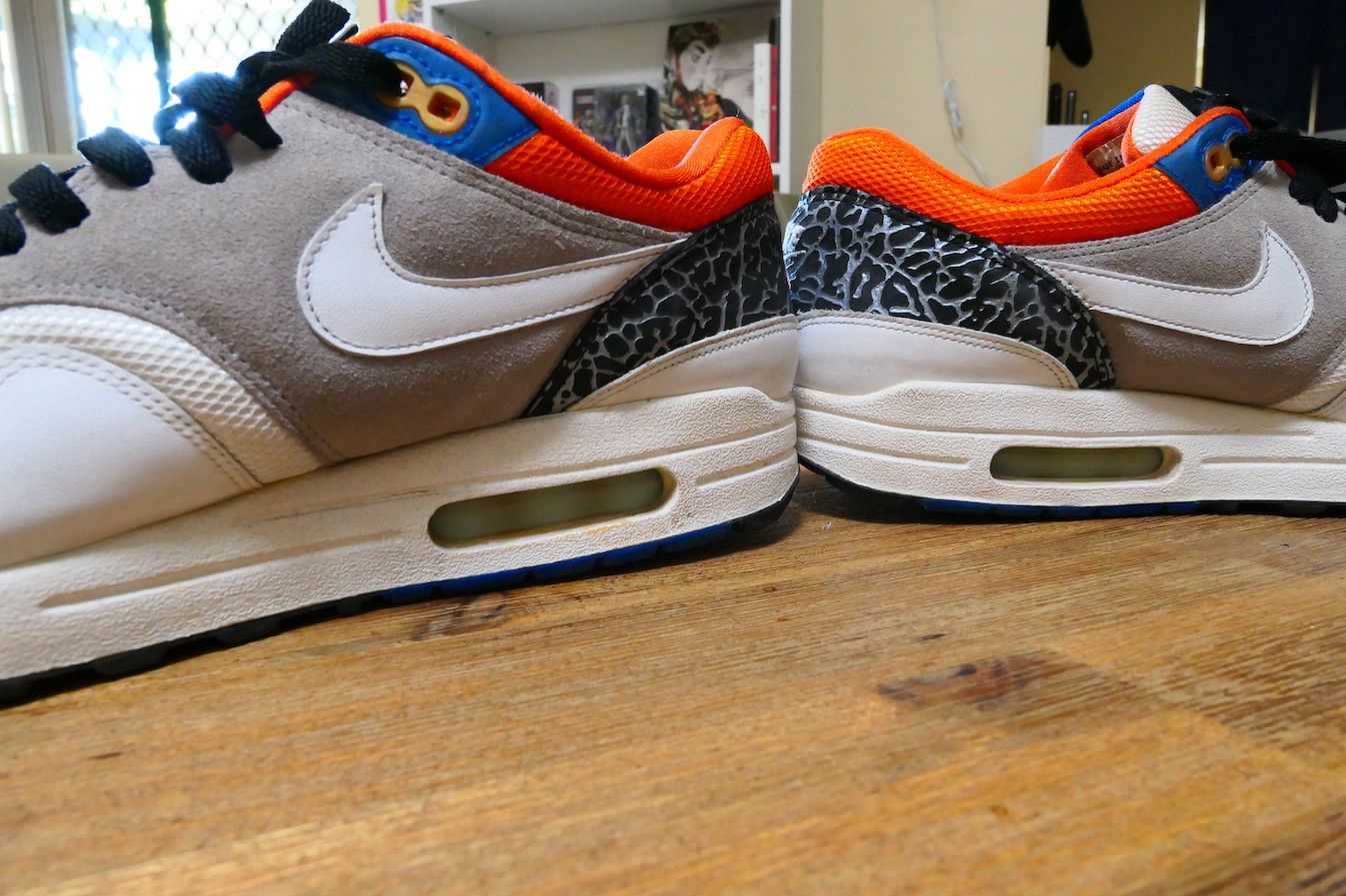 Air max 1 friendly football pack on sale