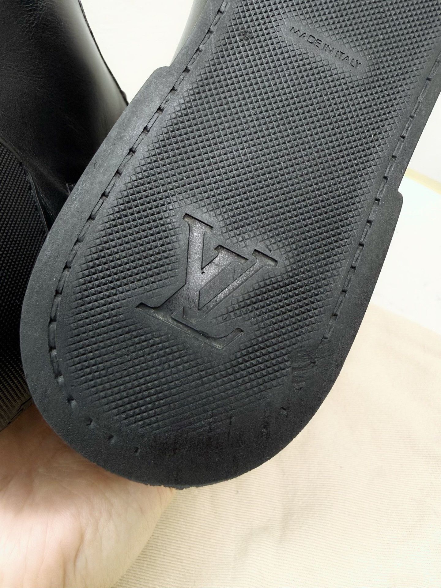Louis Vuitton Louis Vuitton Black High-Top Shoes Size US 4.5 / IT 34.5 - 7 Thumbnail