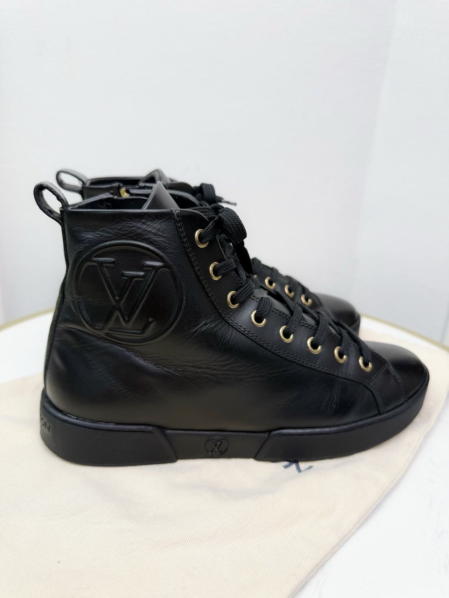 Louis Vuitton Louis Vuitton Black High-Top Shoes Size US 4.5 / IT 34.5 - 2 Thumbnail