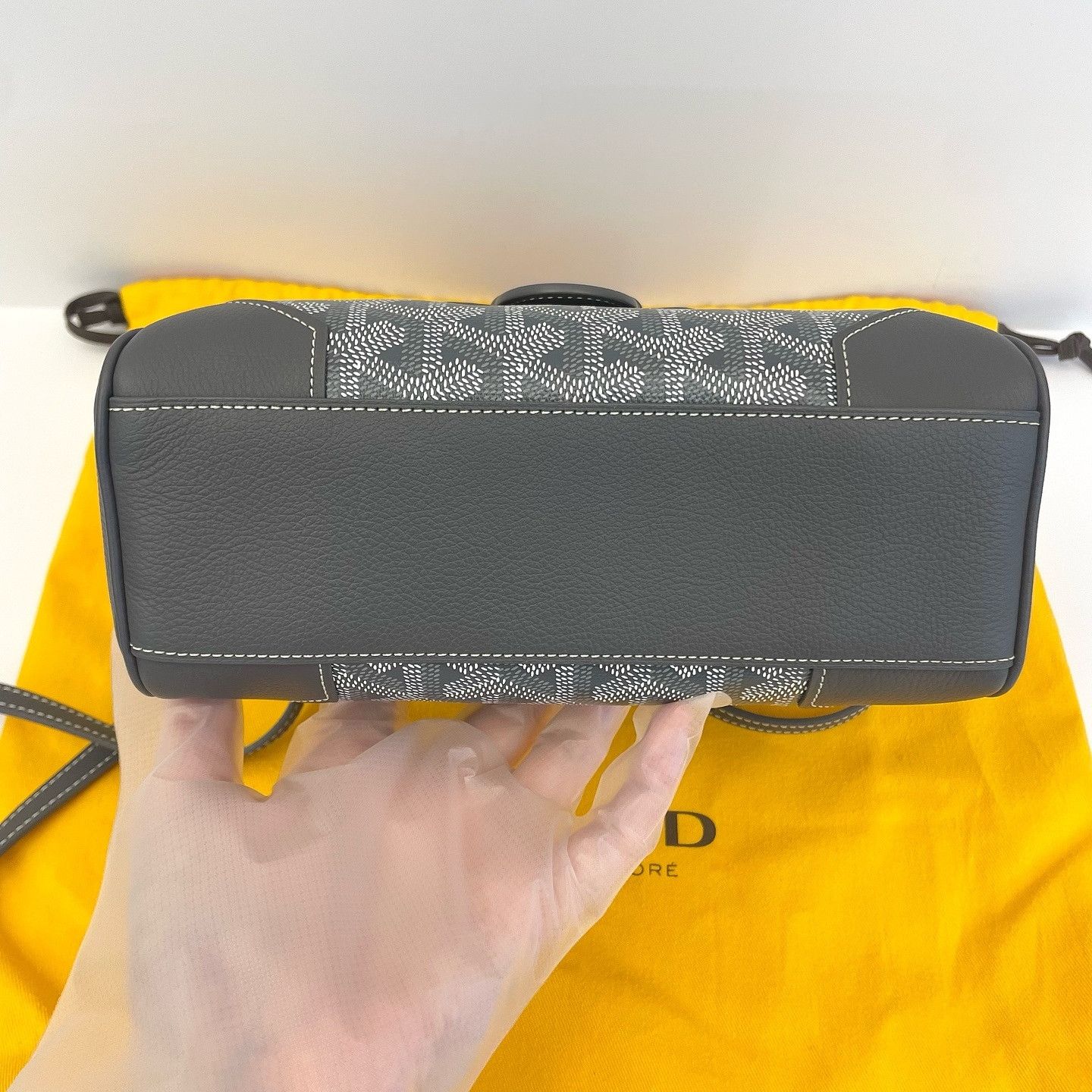 Goyard Goyard Saigon Mini Leather Handle Bag Size ONE SIZE - 4 Thumbnail