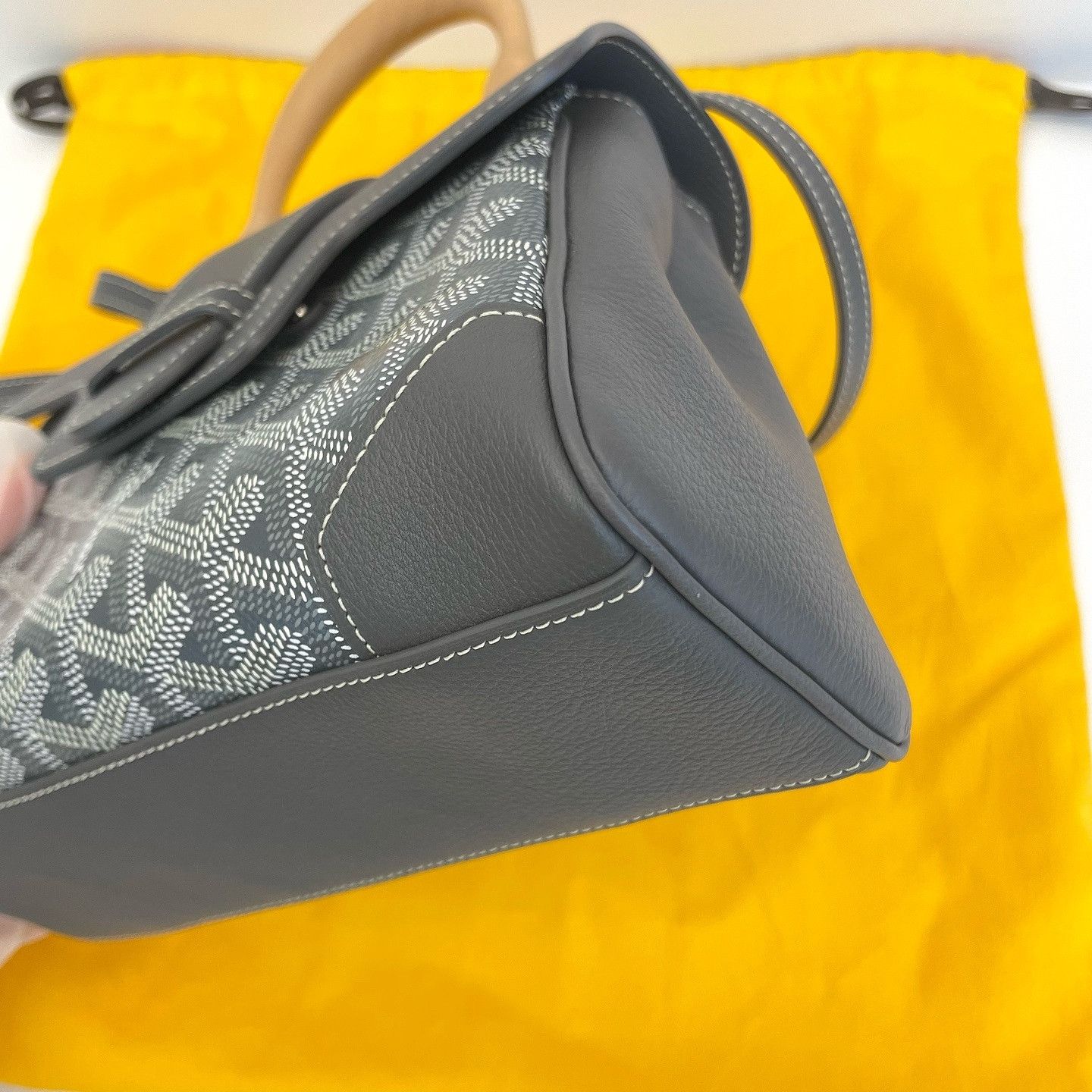 Goyard Goyard Saigon Mini Leather Handle Bag Size ONE SIZE - 10 Thumbnail