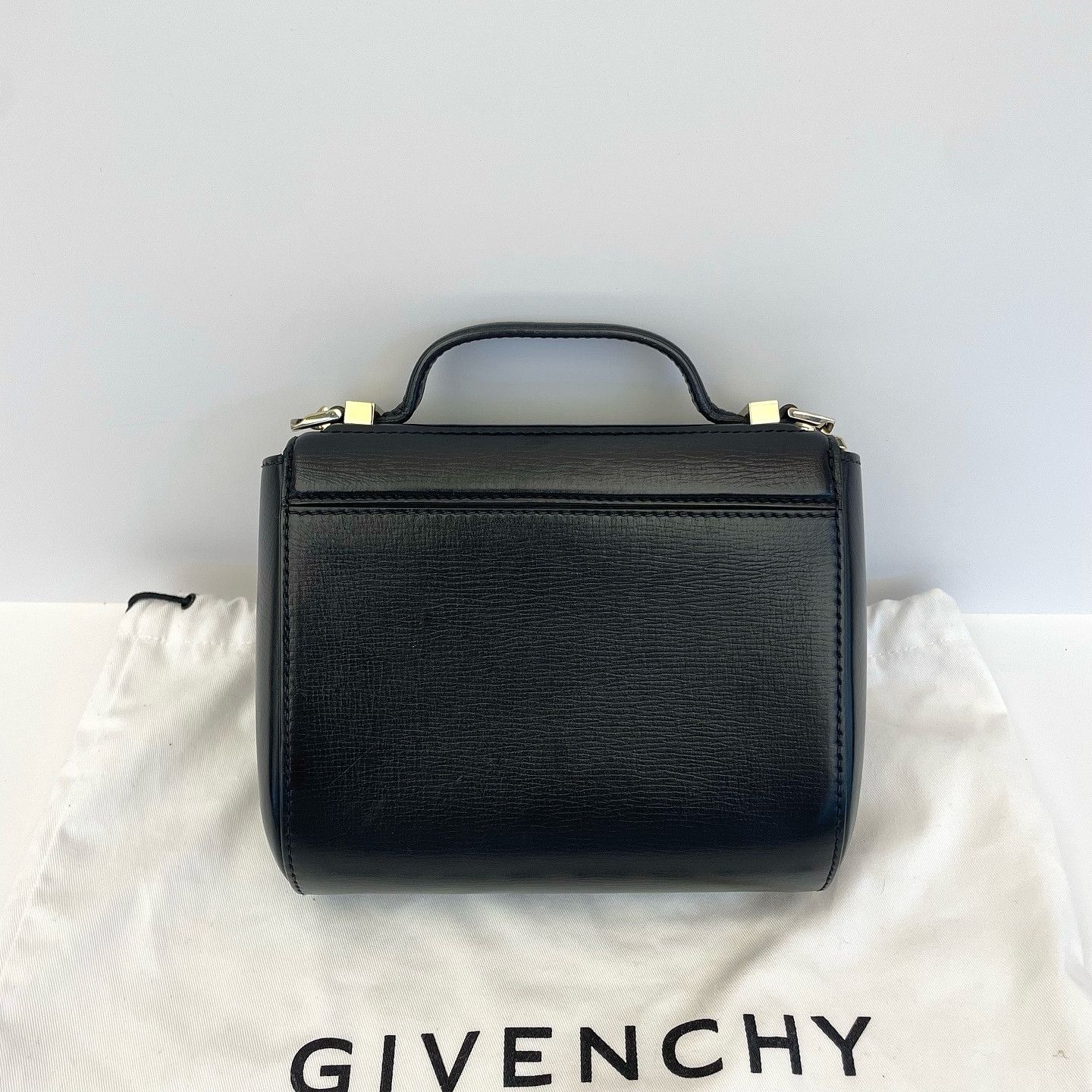 Givenchy Givenchy Black Logo Leather Handle Bag Size ONE SIZE - 2 Thumbnail