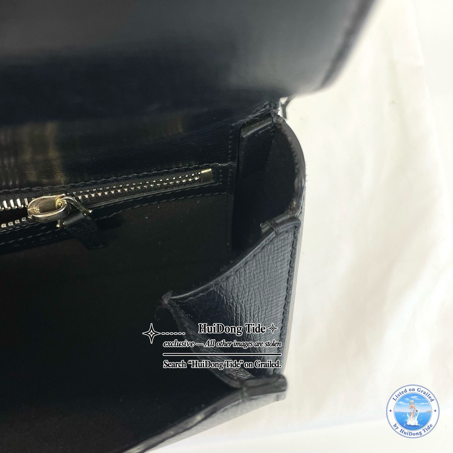Givenchy Givenchy Black Logo Leather Handle Bag Size ONE SIZE - 20 Thumbnail